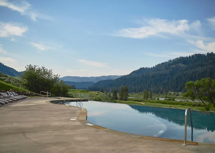 The At Snake River Sporting Club Resort