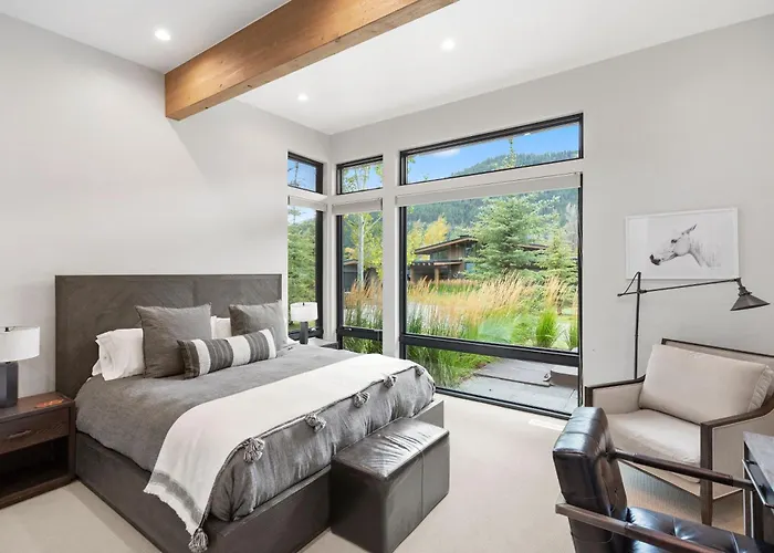 The At Snake River Sporting Club Resort *